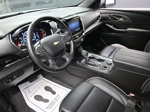Used 2023 Chevrolet Traverse Premier w/ LPO, Floor Liner Package AWD/4WD image 18