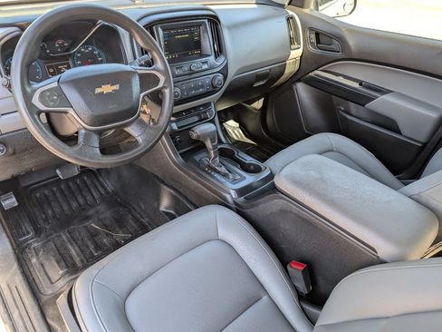 Used 2019 Chevrolet Colorado W/T w/ WT Convenience Package RWD image 7