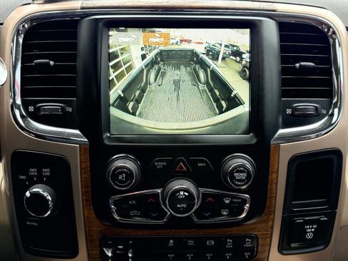 Used 2018 RAM 3500 Laramie Longhorn image 28