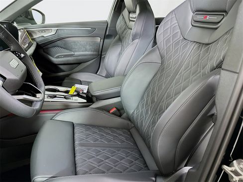 New 2026 Audi A6 Prestige image 8