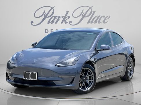 Used 2022 Tesla Model 3 Long Range AWD/4WD image 1