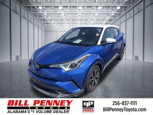 Used 2018 Toyota C-HR XLE FWD image 1