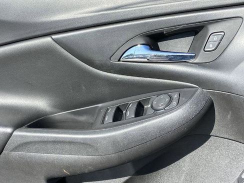 Used 2018 Chevrolet Volt Premier w/ Driver Confidence Package image 19