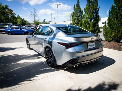 Used 2022 Lexus IS 350 F Sport image 8