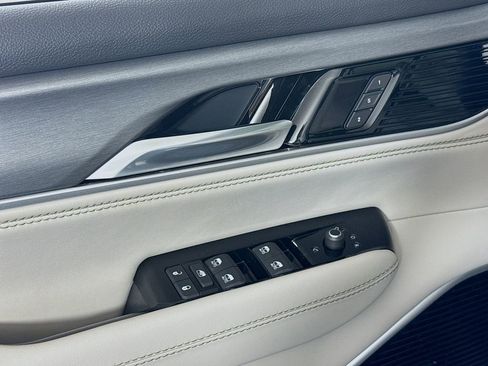 New 2026 Jeep Grand Wagoneer L Limited AWD/4WD image 18