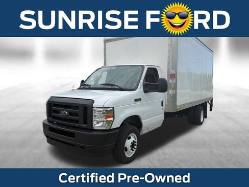 Used 2024 Ford E-450 and Econoline 450 Super Duty w/ Power Windows & Locks Group RWD image 1
