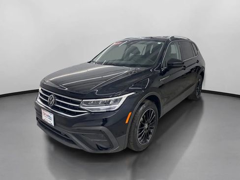 Used 2022 Volkswagen Tiguan SE image 4