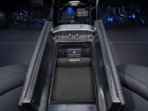 Certified 2025 Mercedes-Benz C 300 Sedan image 20