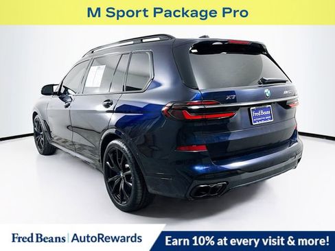 Used 2025 BMW X7 M60i w/ Executive Package image 5