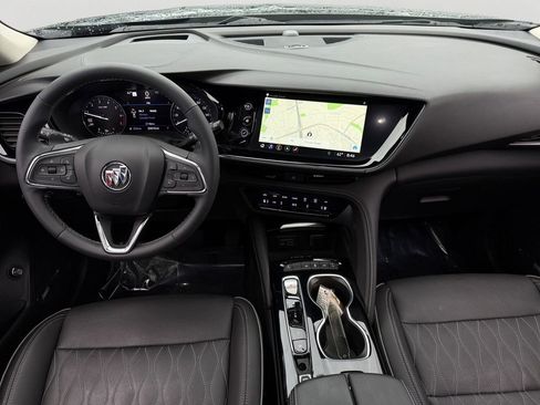 Used 2022 Buick Envision Avenir w/ Technology Package II FWD image 12