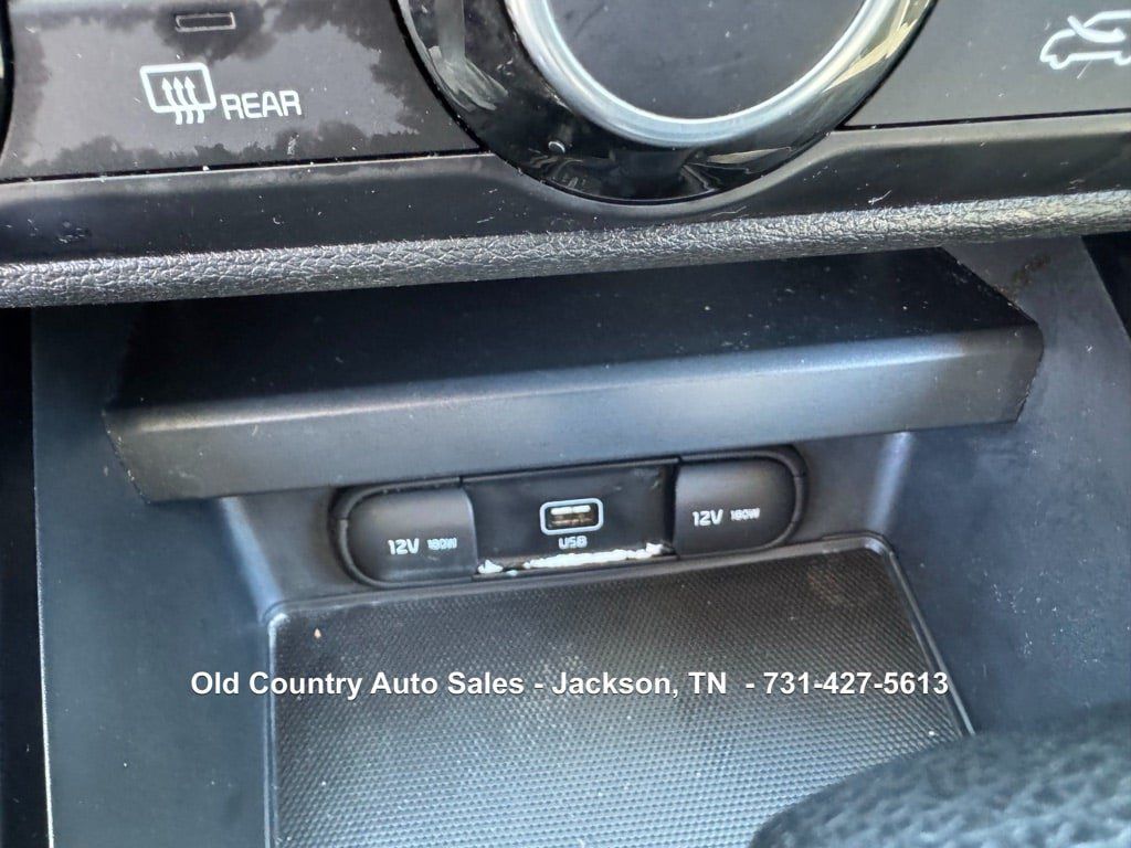 Used 2021 Kia Soul LX FWD image 27