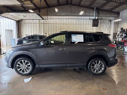Used 2016 Toyota RAV4 Limited FWD image 4