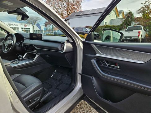 Used 2025 MAZDA CX-90 3.3 Turbo w/ Preferred Package image 10