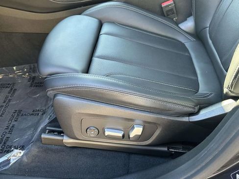 Certified 2023 BMW X4 xDrive30i w/ Convenience Package image 28