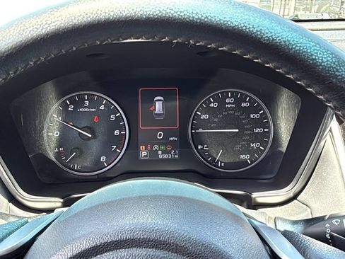 Used 2020 Subaru Outback Limited AWD/4WD image 32