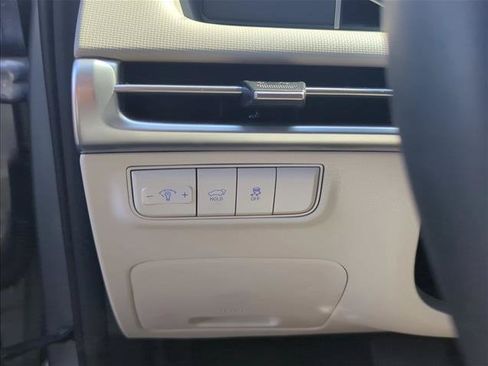 Used 2025 Hyundai Tucson SEL FWD image 11