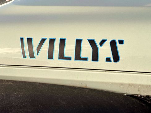 Used 2023 Jeep Wrangler Unlimited w/ Cold Weather Group image 5