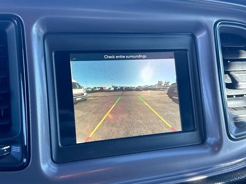 Used 2023 Dodge Challenger SXT image 6