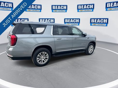 Used 2025 GMC Yukon XL Denali image 8