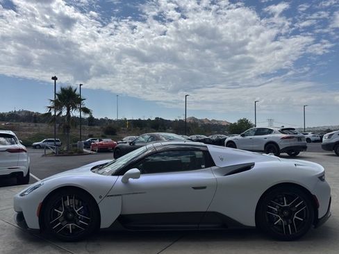 New 2023 Maserati MC20 Spyder image 7