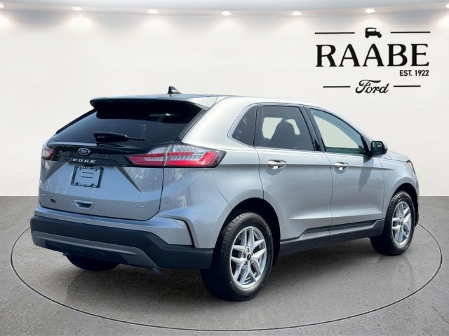 Used 2024 Ford Edge SEL w/ Convenience Package AWD/4WD image 4