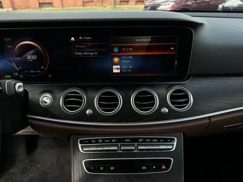 Used 2023 Mercedes-Benz E 450 4MATIC All-Terrain Wagon image 23