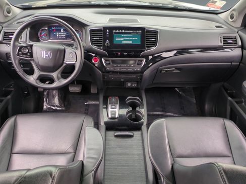 Used 2022 Honda Pilot Touring image 10