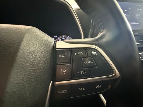 Used 2022 Toyota Highlander XSE image 32