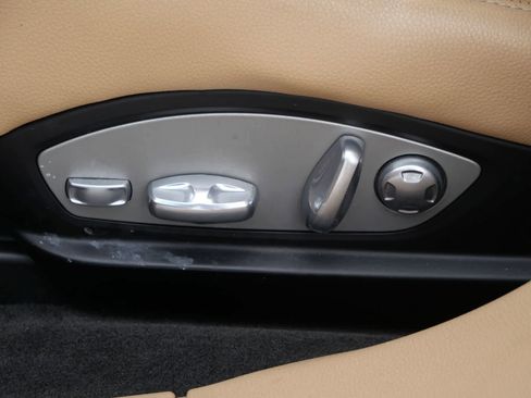 Used 2016 Porsche Panamera 4S image 10