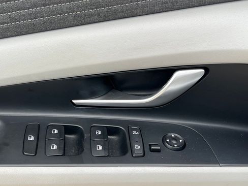 Certified 2021 Hyundai Elantra Limited FWD image 24