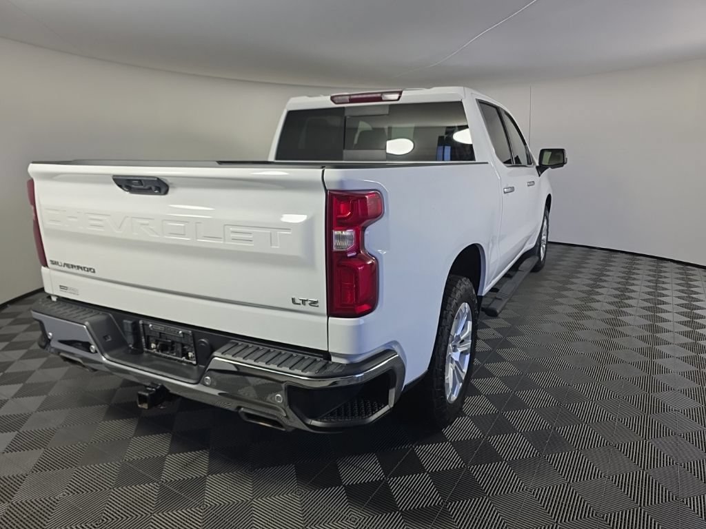 Used 2023 Chevrolet Silverado 1500 LTZ w/ LTZ Convenience Package II AWD/4WD image 5