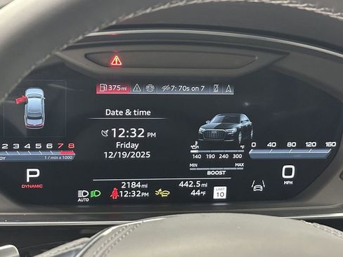 Used 2025 Audi S8 image 31