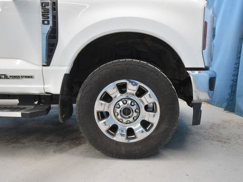 Used 2024 Ford F350 Lariat w/ Chrome Package AWD/4WD image 41