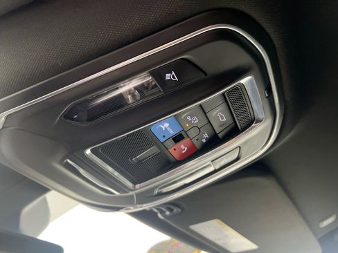 Used 2023 Jeep Wagoneer L Series II image 22