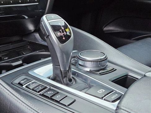 Used 2019 BMW X6 sDrive35i w/ M Sport Package image 11