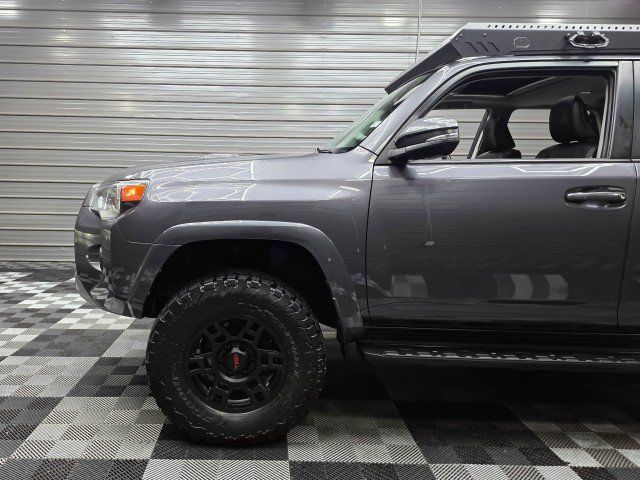 Used 2021 Toyota 4Runner TRD Off-Road Premium w/ Moonroof Package AWD/4WD image 40