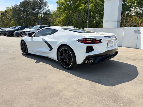 Used 2024 Chevrolet Corvette Stingray Premium Cpe w/ 3LT RWD image 3