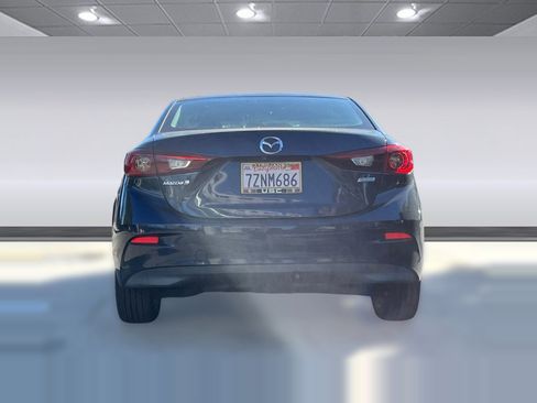 Used 2017 MAZDA MAZDA3 Touring image 4