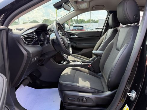 Used 2021 Buick Encore GX Preferred w/ Cold Weather Comfort Package FWD image 10