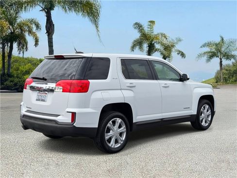 Used 2017 GMC Terrain SLE image 4