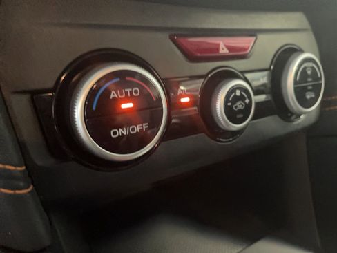 Used 2019 Subaru Crosstrek 2.0i Limited w/ Moonroof Package image 16