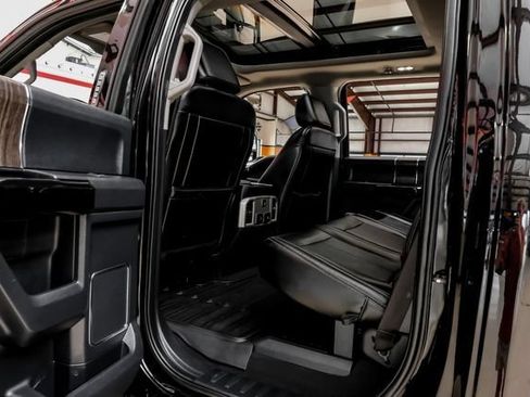 Used 2021 Ford F250 Lariat w/ Lariat Ultimate Package AWD/4WD image 42