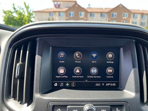 Used 2022 Chevrolet Colorado W/T RWD image 23