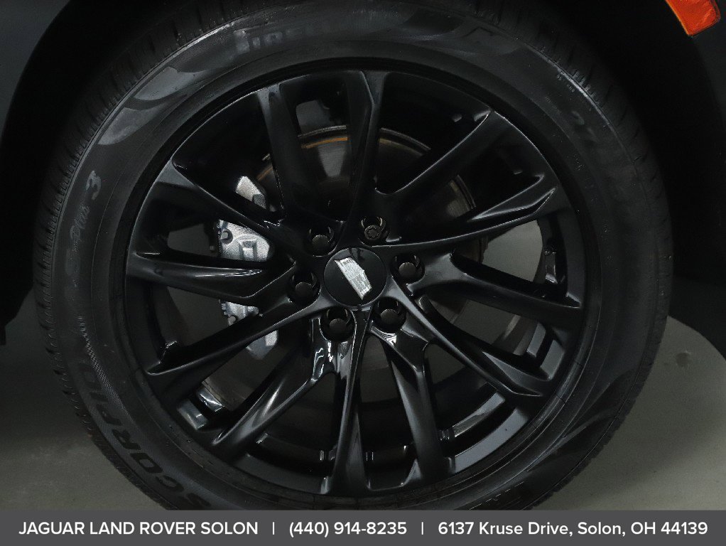 Used 2022 Cadillac Escalade Sport Platinum w/ LPO, ONYX Package AWD/4WD image 40