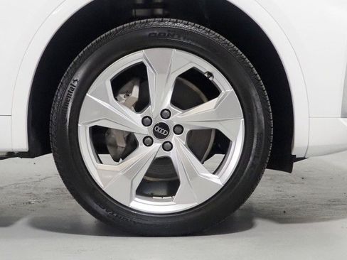 Used 2023 Audi Q5 2.0T Premium Plus w/ S Line w/ Premium Plus Package AWD/4WD image 49