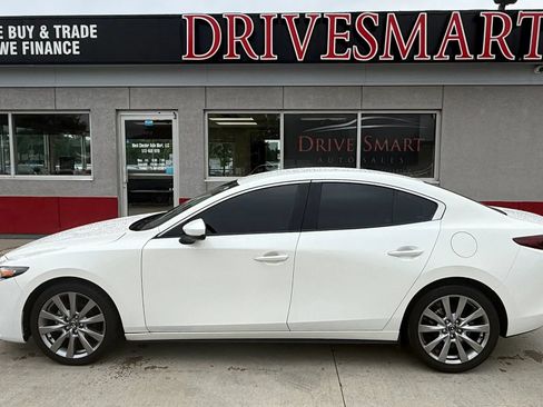 Used 2023 MAZDA MAZDA3 s FWD image 5