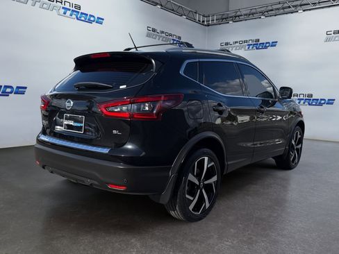 Used 2022 Nissan Rogue Sport SL image 5