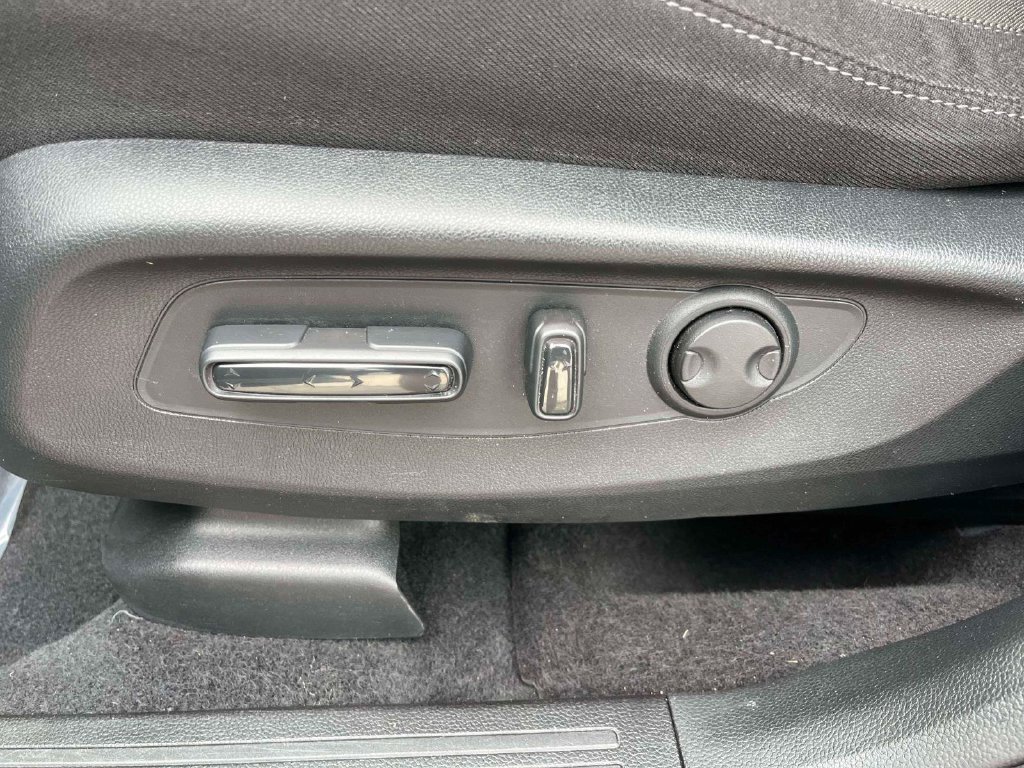 Used 2024 Honda CR-V EX image 16