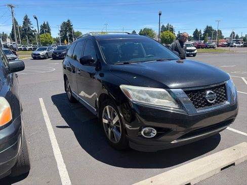 Used 2015 Nissan Pathfinder Platinum w/ Cargo Package FWD image 7