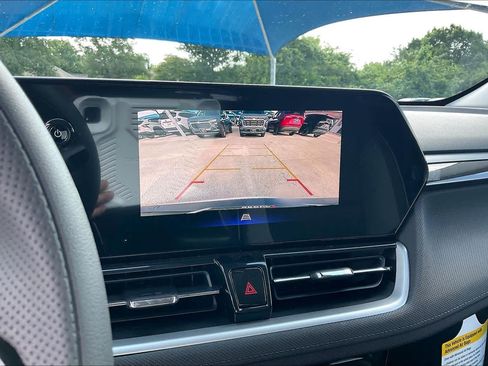 New 2026 Chevrolet TrailBlazer LT w/ Driver Confidence Package FWD image 18